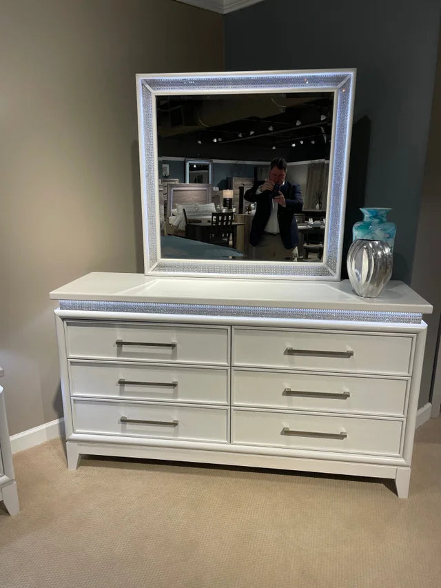 781 White - 5PC Bedroom Set Queen