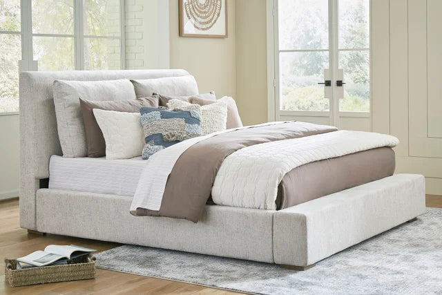 B974 Platform Bed - Queen, King