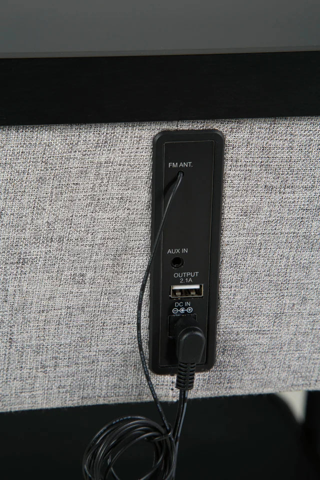 A4000550 - Accent Table w/Speaker (USB PORT)