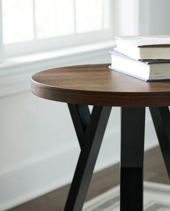 T153-13 - Occasional Table Set