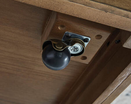 T655-9 - Lift Top Cocktail Table