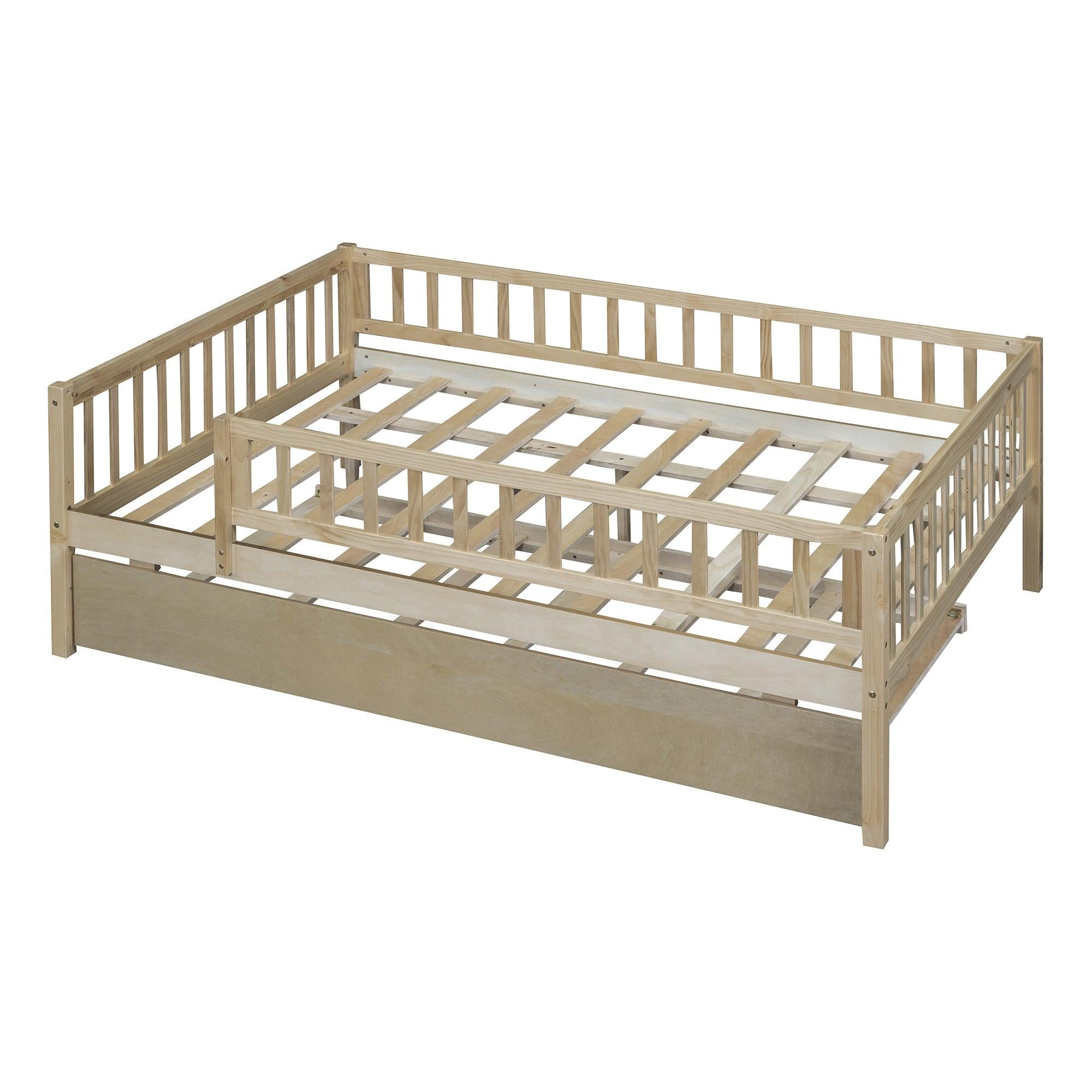 Full Size Wood Daybed with Trundle and Fence Guardrails, Natural