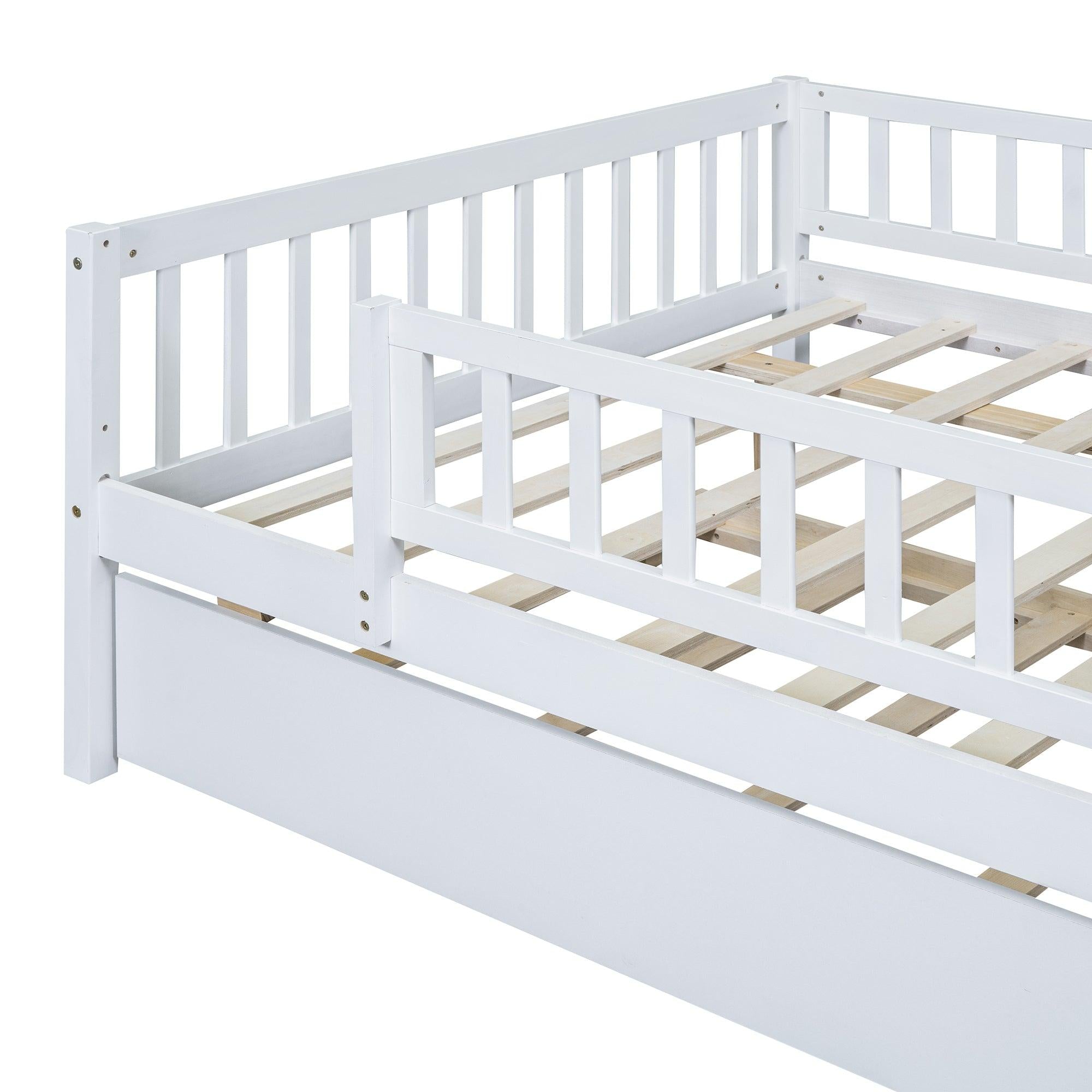 Full Size Wood Daybed with Trundle and Fence Guardrails, White